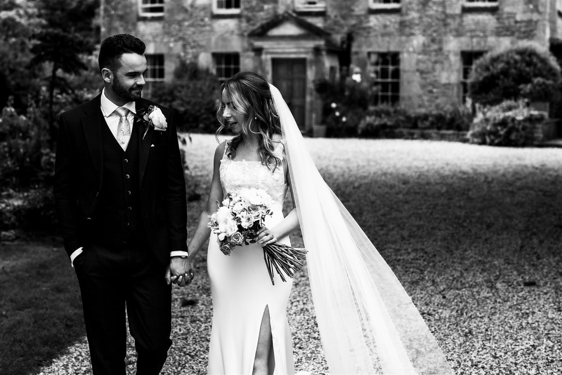 Real Life Bride Rachel in her modern bridal look