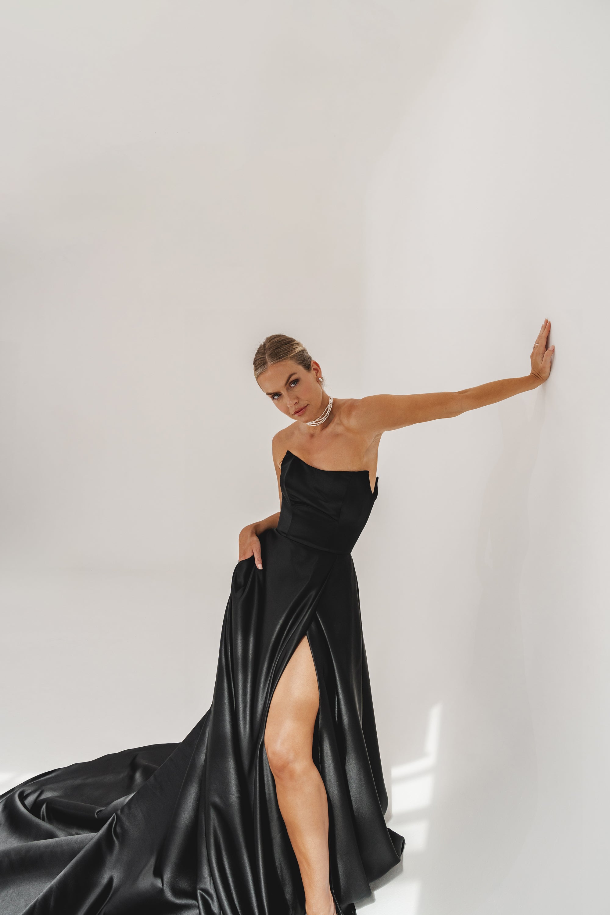 KITT IN BLACK | BLACK SATIN STRAPLESS DRESS