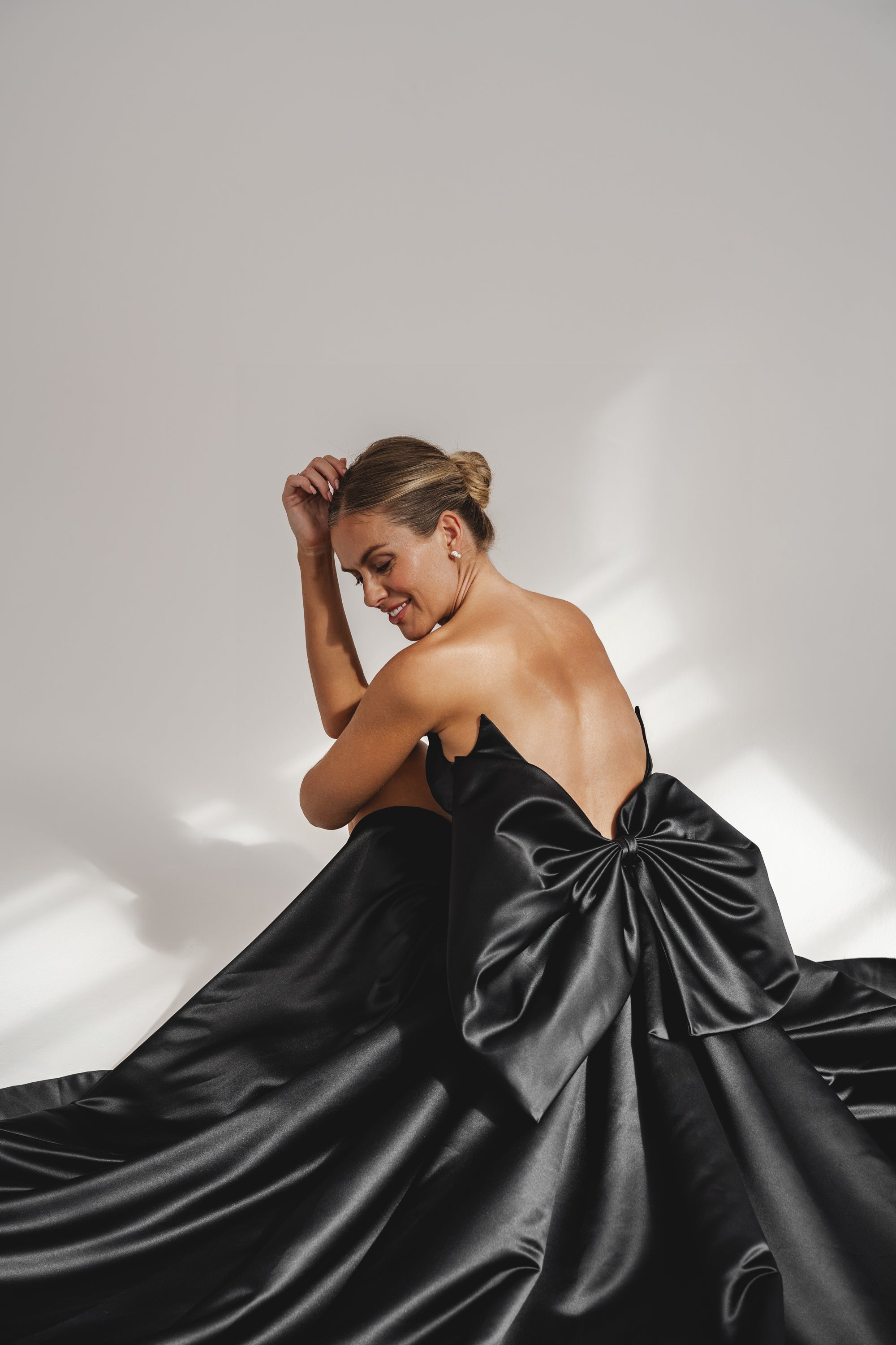 KITT IN BLACK | BLACK SATIN STRAPLESS DRESS