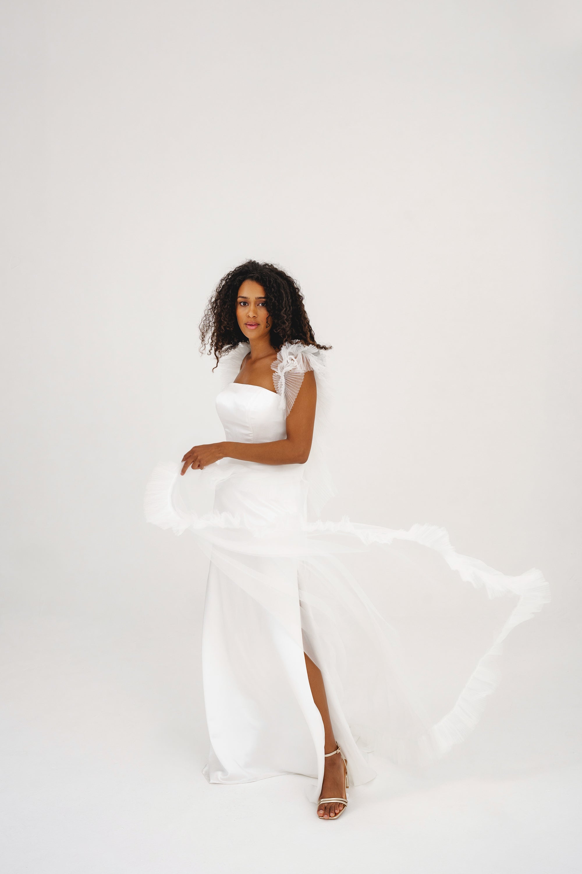 GIGI CAPE | Pleated Wedding Cape - Love Story London