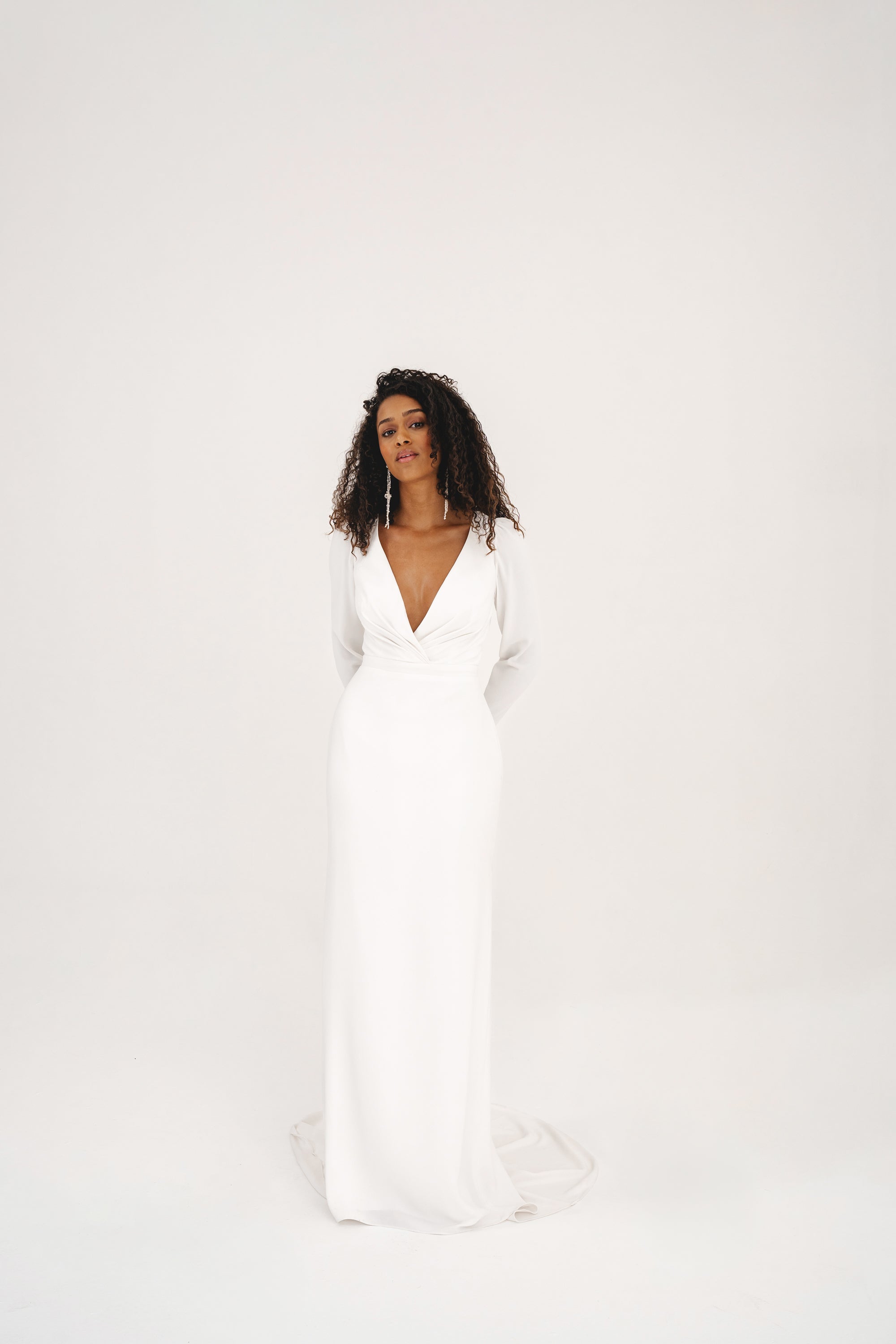 LOUIE | Wedding dress with full-length sleeves - Love Story London