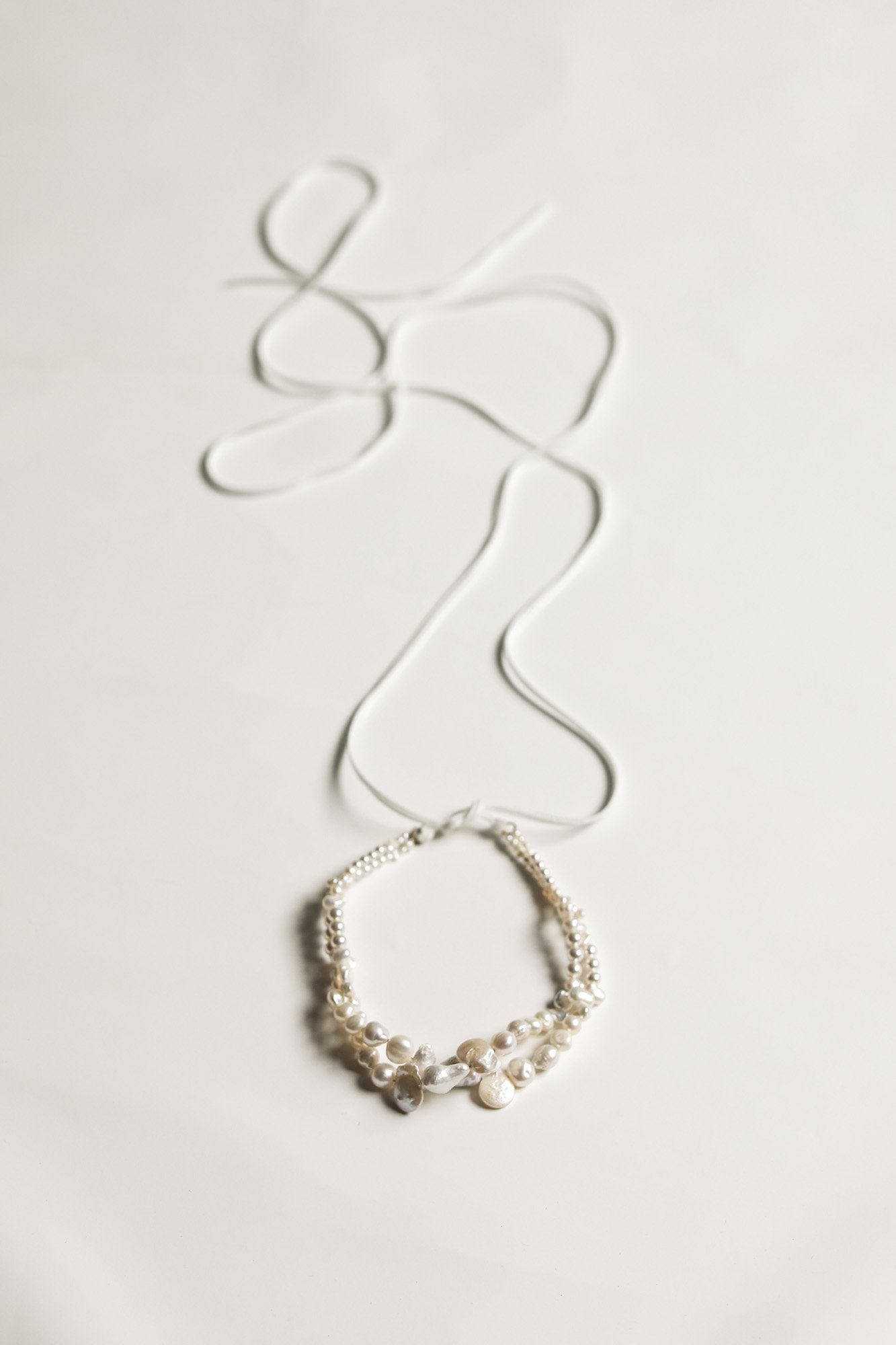 BAROQUE WAVERING NECKLACE - Love Story London
